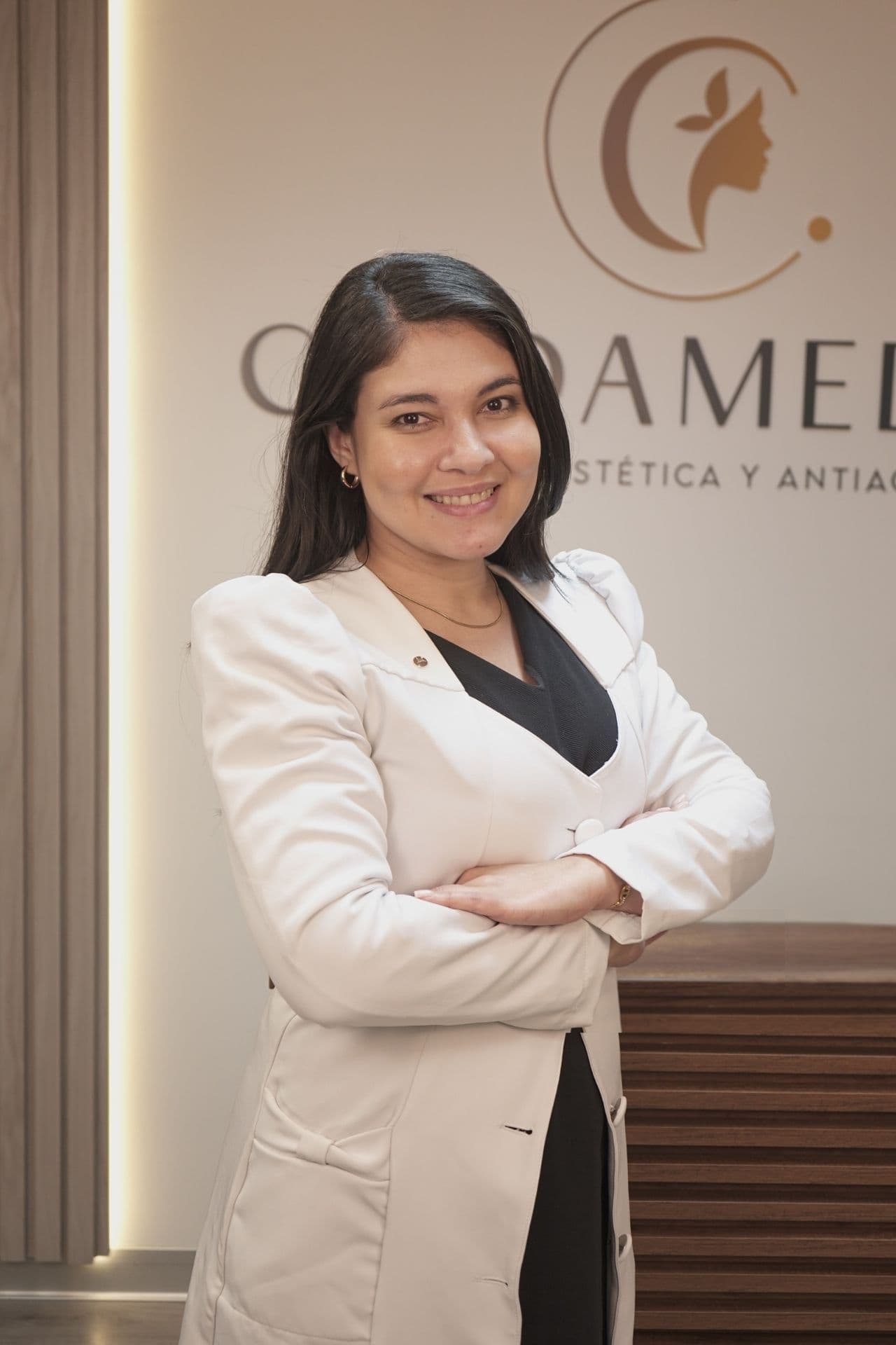 Dra. Esterth Pirela, Médico Cirujano de Cuidamedic
